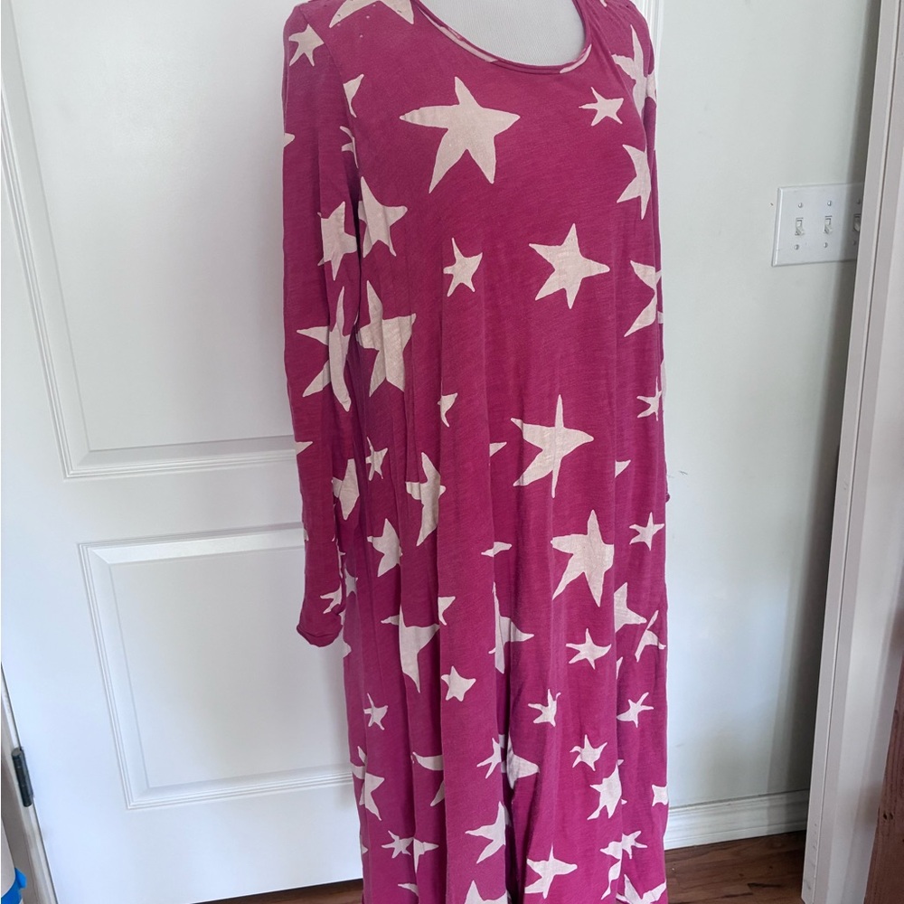 Magnolia Pearl Fuchsia Maxi Dress with Cream Star Print